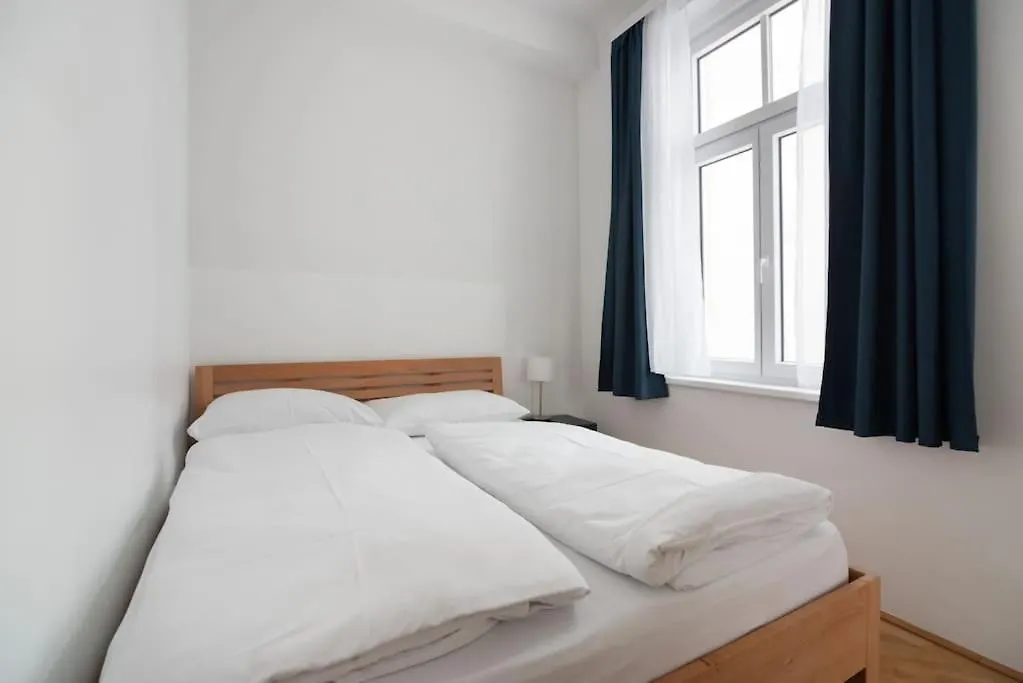 Apartment Altbau Traum Mit Klimaanlage Im Zentrum, Ruhelage Vienna