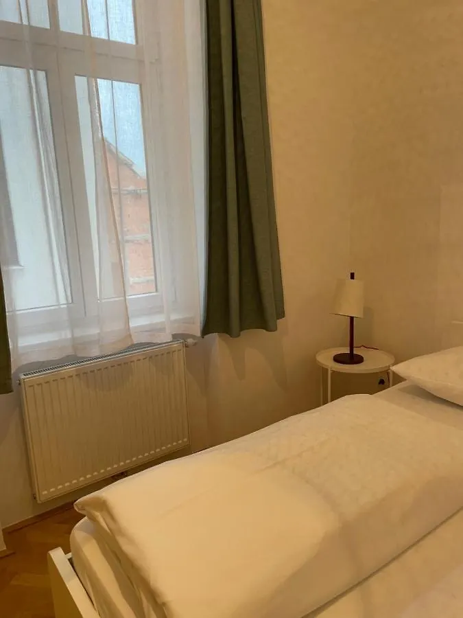 Altbau Traum Mit Klimaanlage Im Zentrum, Ruhelage Vienna Apartment