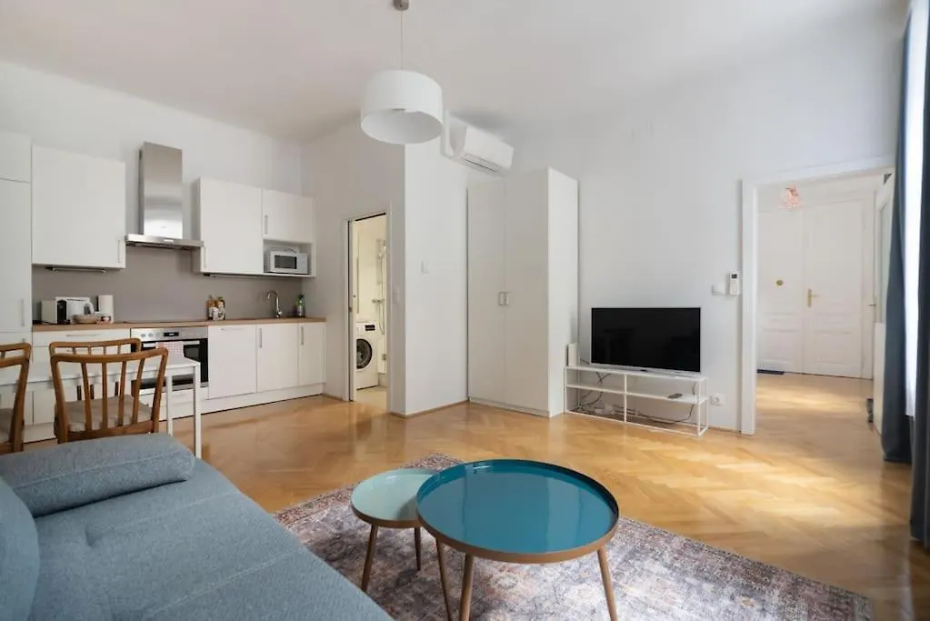 Altbau Traum Mit Klimaanlage Im Zentrum, Ruhelage Viena