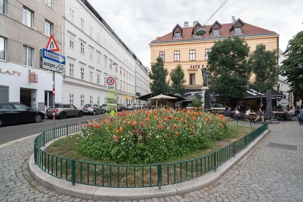 Apartamento Altbau Traum Mit Klimaanlage Im Zentrum, Ruhelage Viena