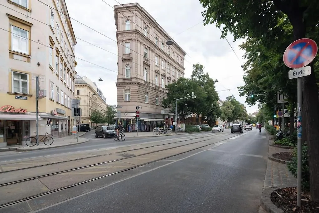 Altbau Traum Mit Klimaanlage Im Zentrum, Ruhelage Viena Áustria