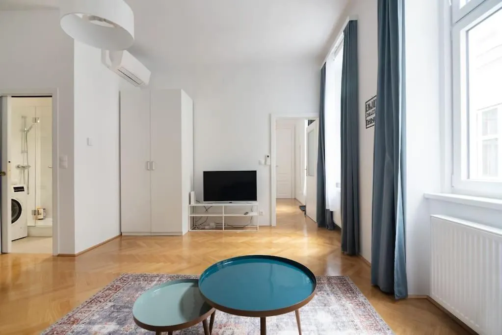 Altbau Traum Mit Klimaanlage Im Zentrum, Ruhelage Viena