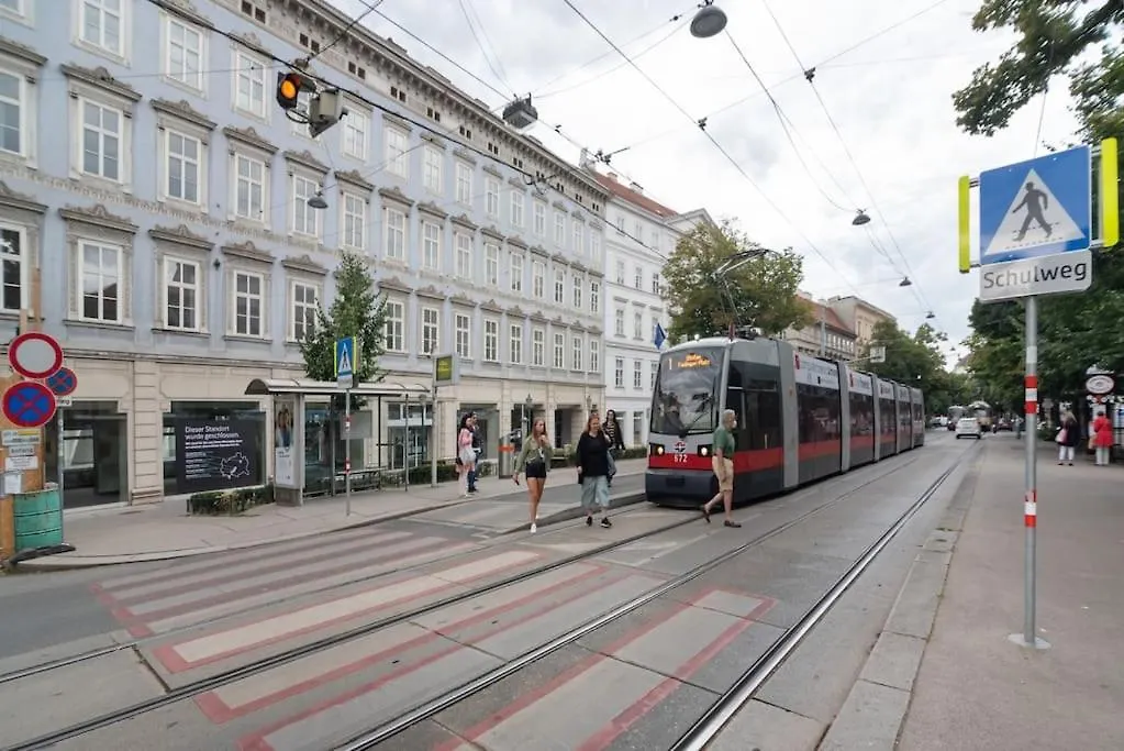 Altbau Traum Mit Klimaanlage Im Zentrum, Ruhelage Viena