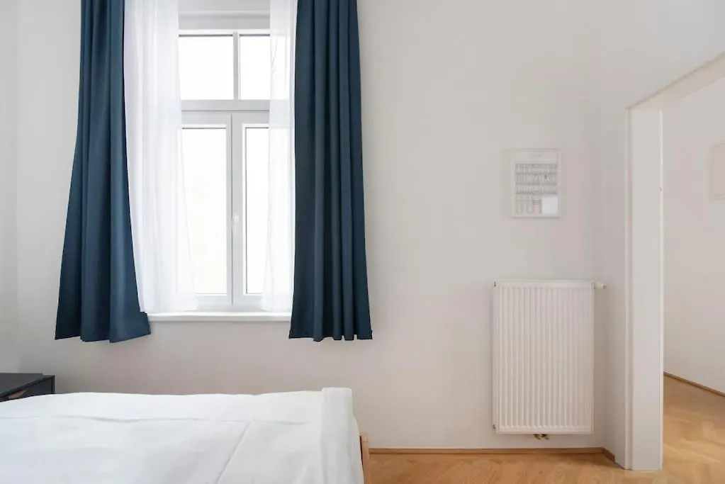Altbau Traum Mit Klimaanlage Im Zentrum, Ruhelage Viena Áustria