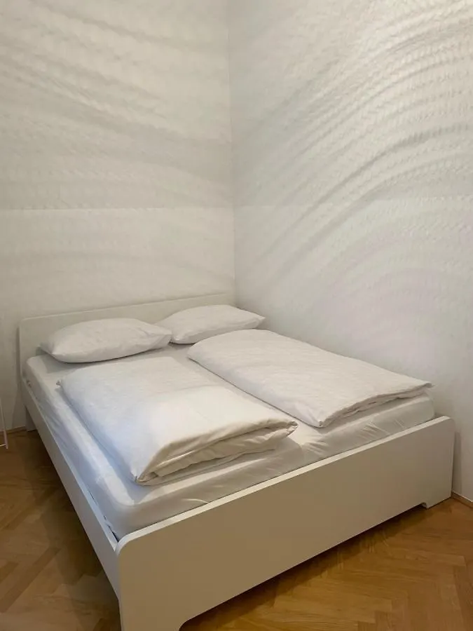 Altbau Traum Mit Klimaanlage Im Zentrum, Ruhelage Viena